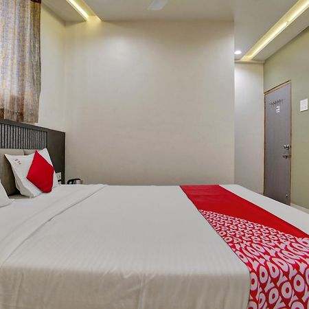 Super Hotel O Dhiman Residency Ulhasnagar Экстерьер фото