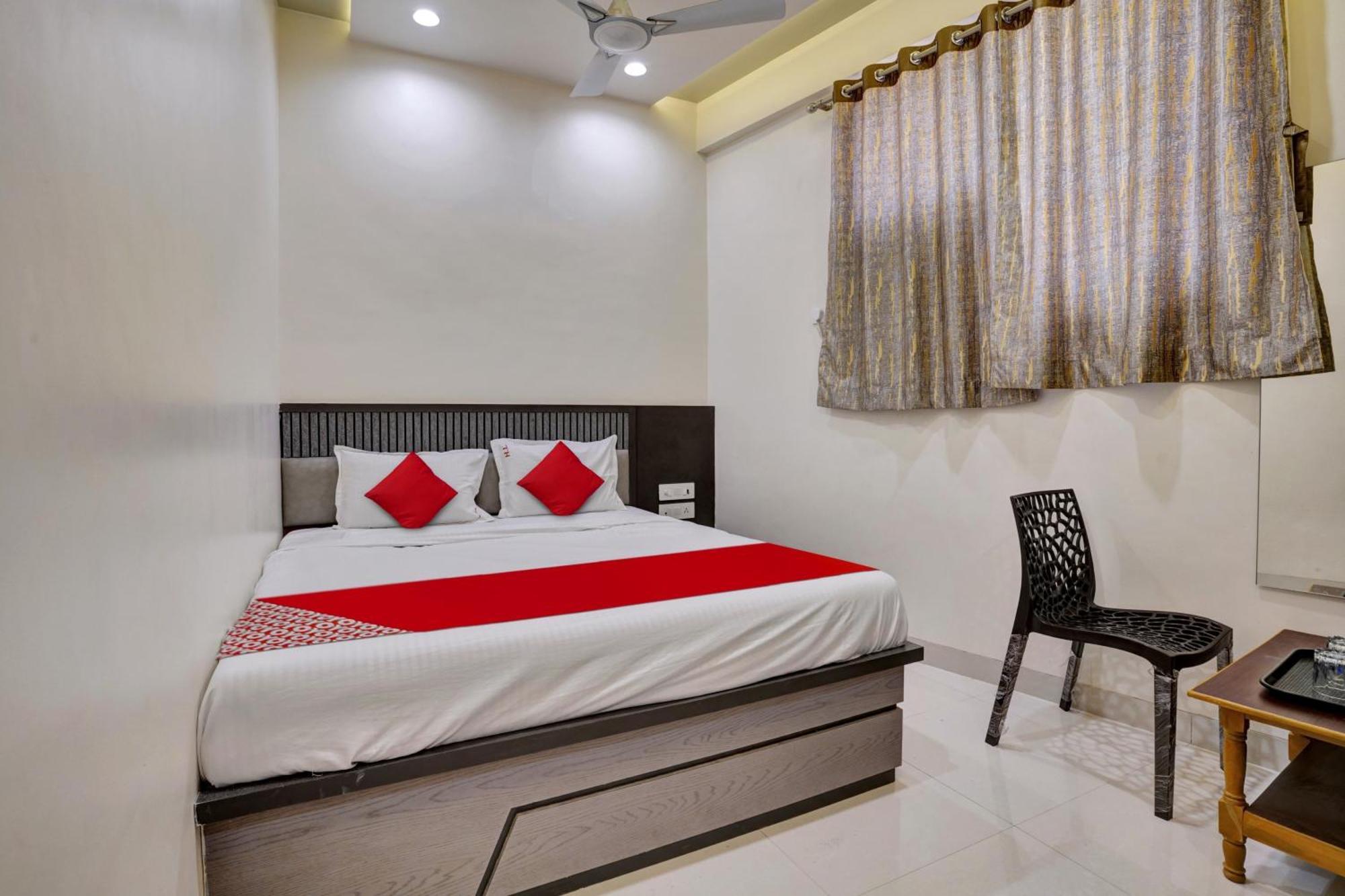 Super Hotel O Dhiman Residency Ulhasnagar Экстерьер фото